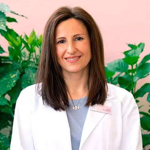dra. RAQUEL URTEAGA