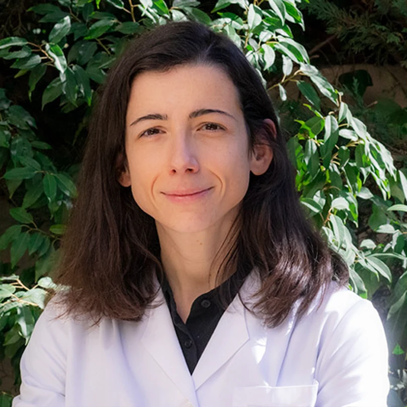 DRA. ÁNGELA LLANEZA