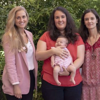 Verónica y Evelyn con Bárbara tambre